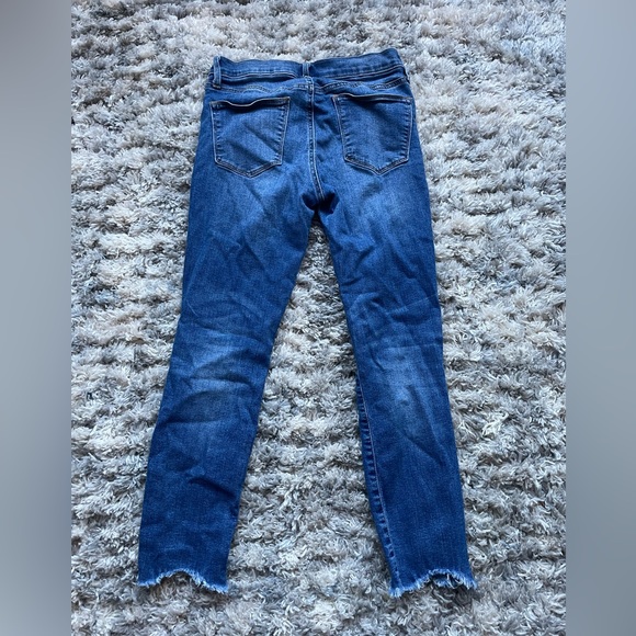 Medium Wash Distressed Gap High-Rise Skinny Jeans - Picture 5 of 8